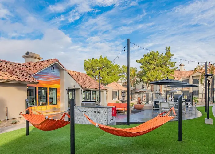 Ground Floor 2Br Peaceful Scottsdale Escape Apartment *